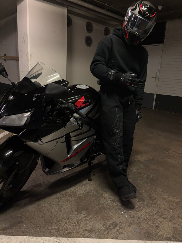 FEEL THE VIBE. WEAR THE EDGE.