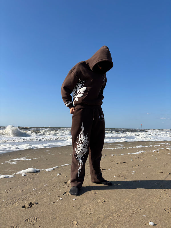 FEEL THE VIBE. WEAR THE EDGE.